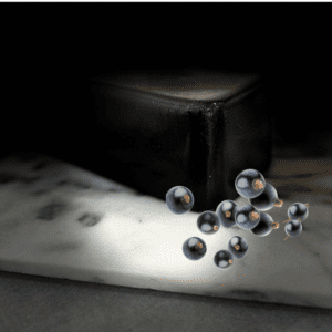 Pâte De Fruit Cassis Pâtes de fruits Qualité Artisanale Pâte de fruit cassis artisanale des Délices de Loris, intense et fruitée.