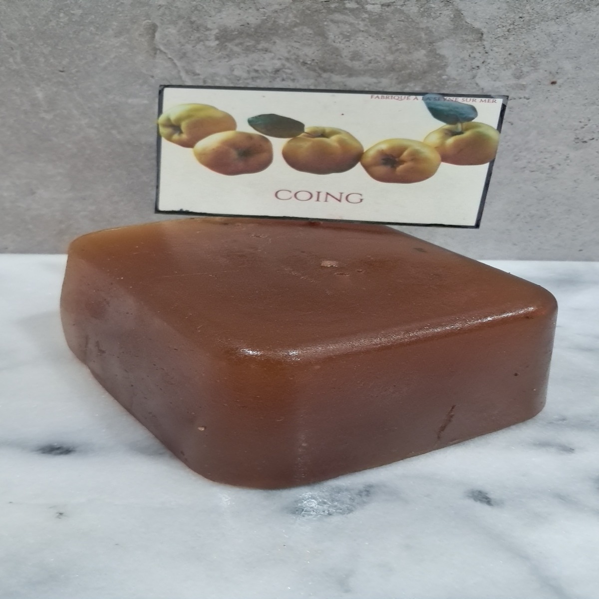 Pâte De Fruit Coing Pâtes de fruits Qualité Artisanale Confiserie méditerranéenne, pâte de fruit au coing, texture moelleuse