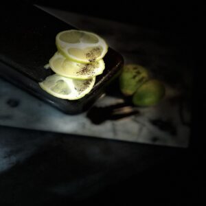 Pâte de fruit Citron Vert Poivre Noir Fumé du Vietnam, une exclusivité artisanale des Délices de Loris.