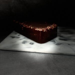 Pâte de fruit artisanale pêche blanche et pétales de rose, confiserie délicate